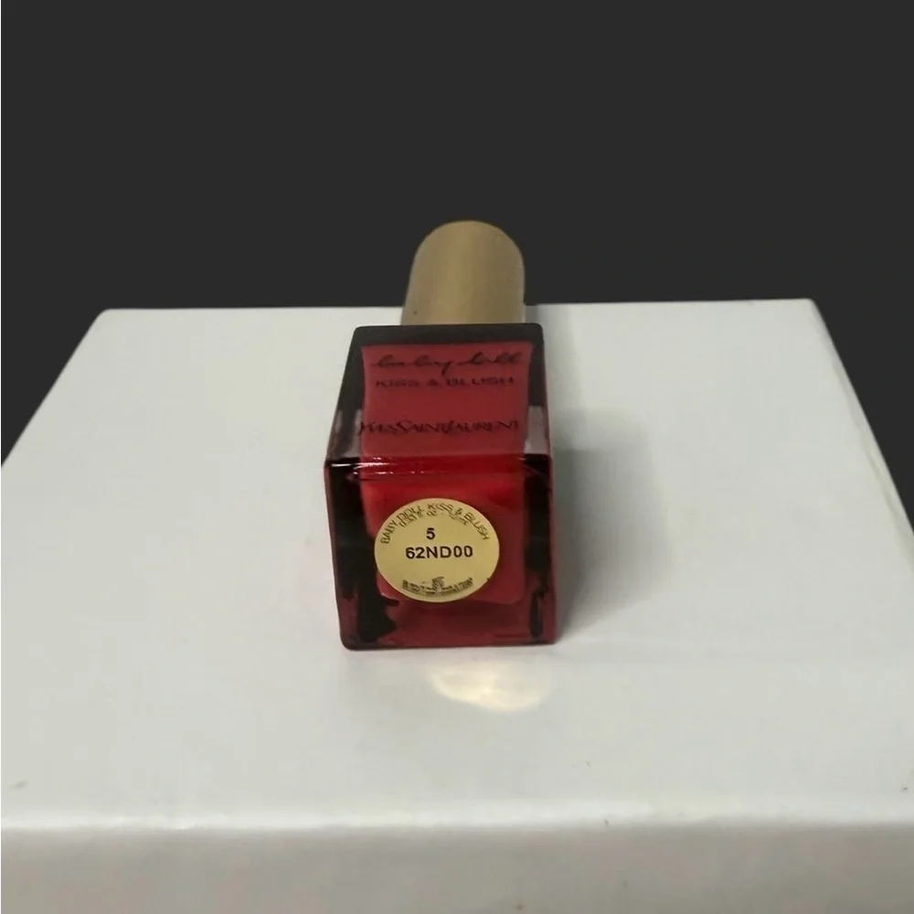 Yves Saint Laurent BabyDoll Kiss & Blush Liquid Tint - 5